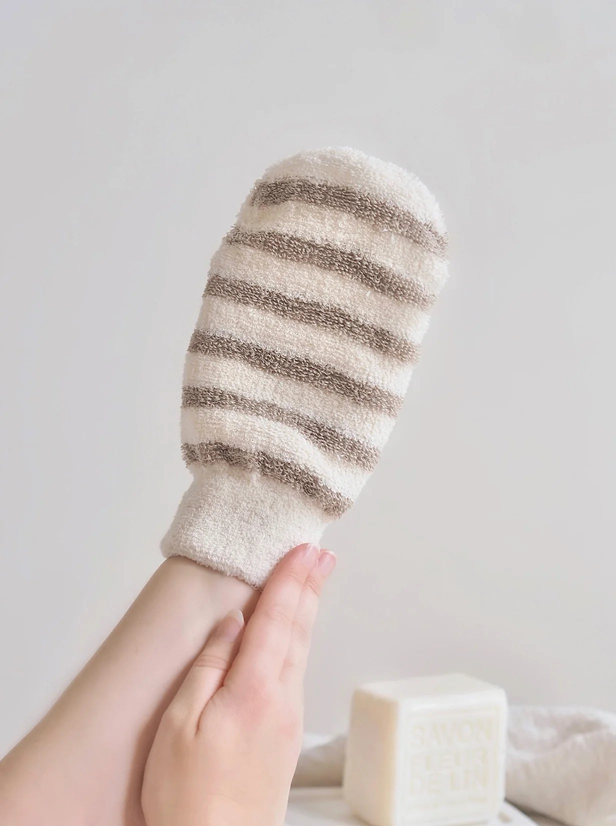 Striped Bath Mitt